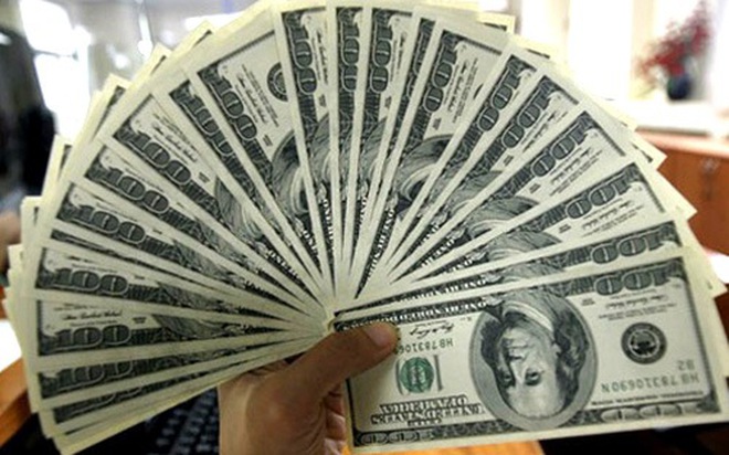 USD “chợ đen” rẻ hơn ngân hàng